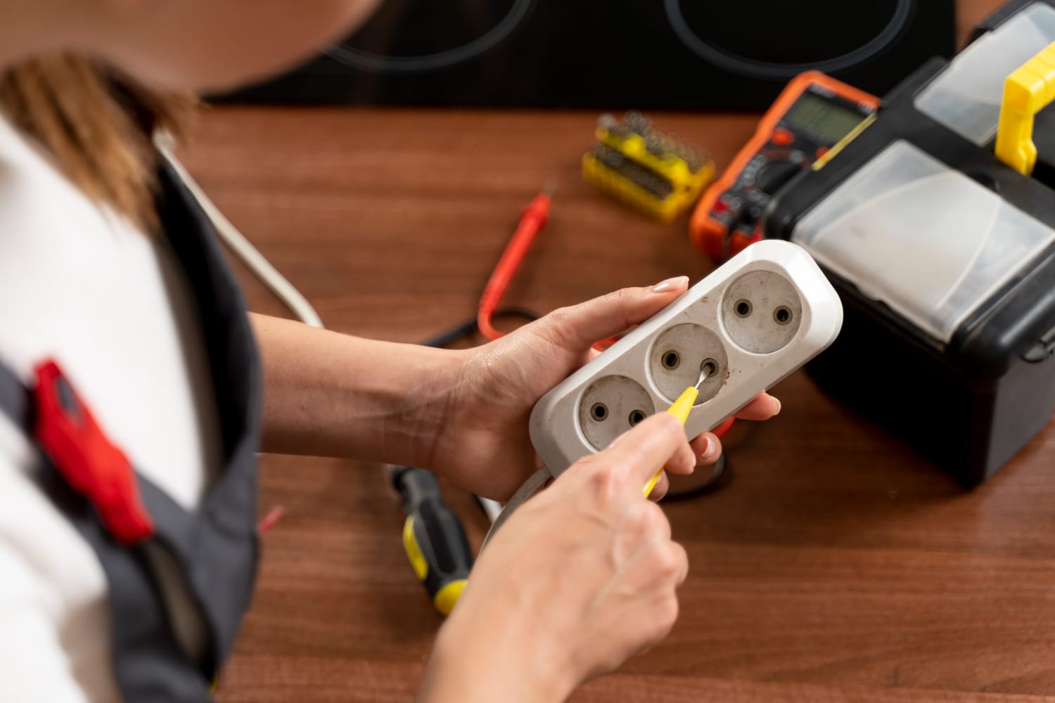 sécurité électrique au travail